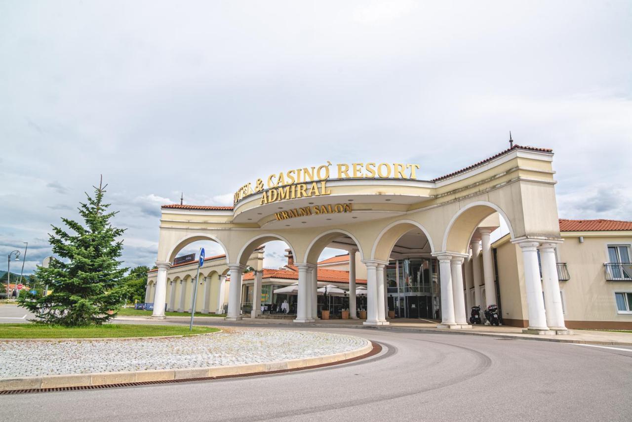 Casino & Hotel Admiral Kozina Exterior photo