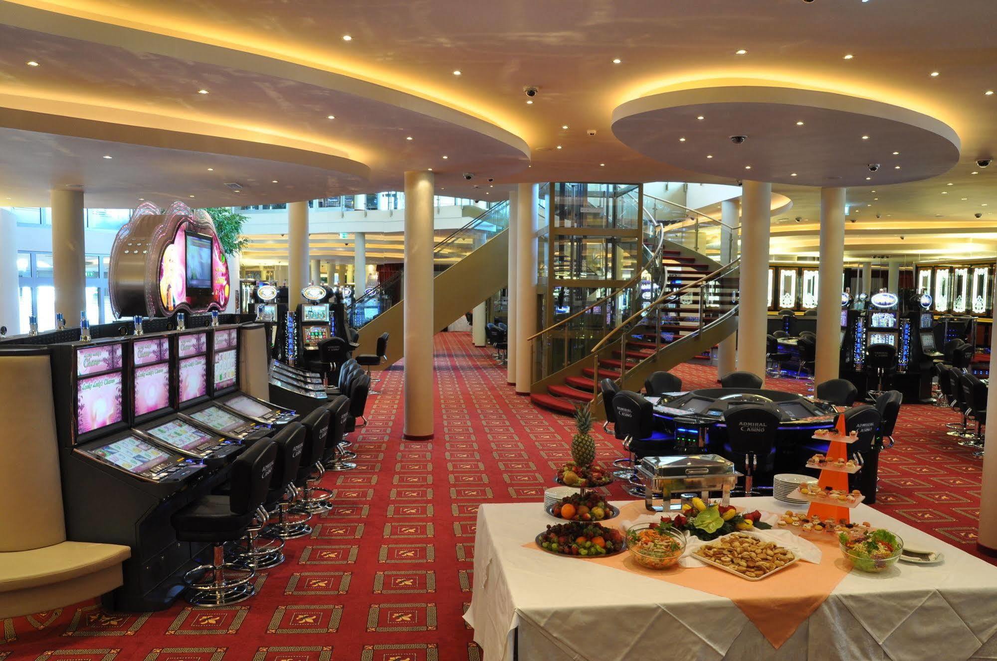 Casino & Hotel Admiral Kozina Exterior photo